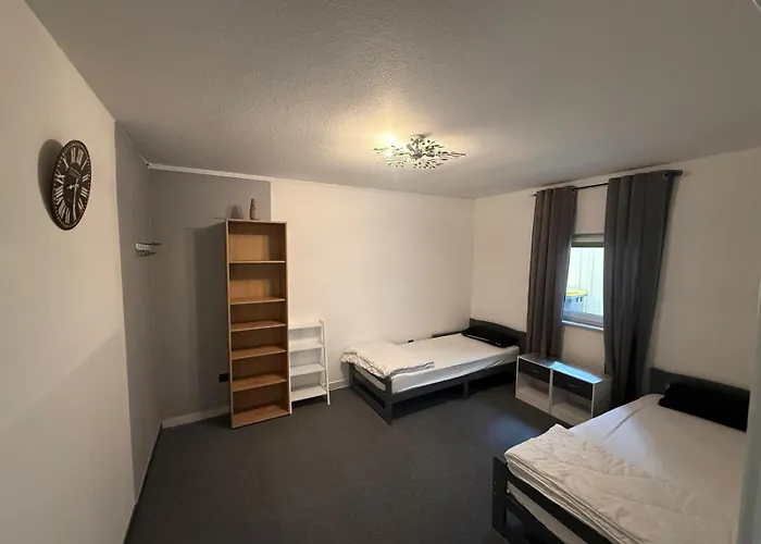 Doppelbettzimmer 2 Naehe Hamburg 홈스테이